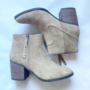 BP Womens Tan Leather / Suede Ankle Boots Side Zipper Block Heel Sz 8.5